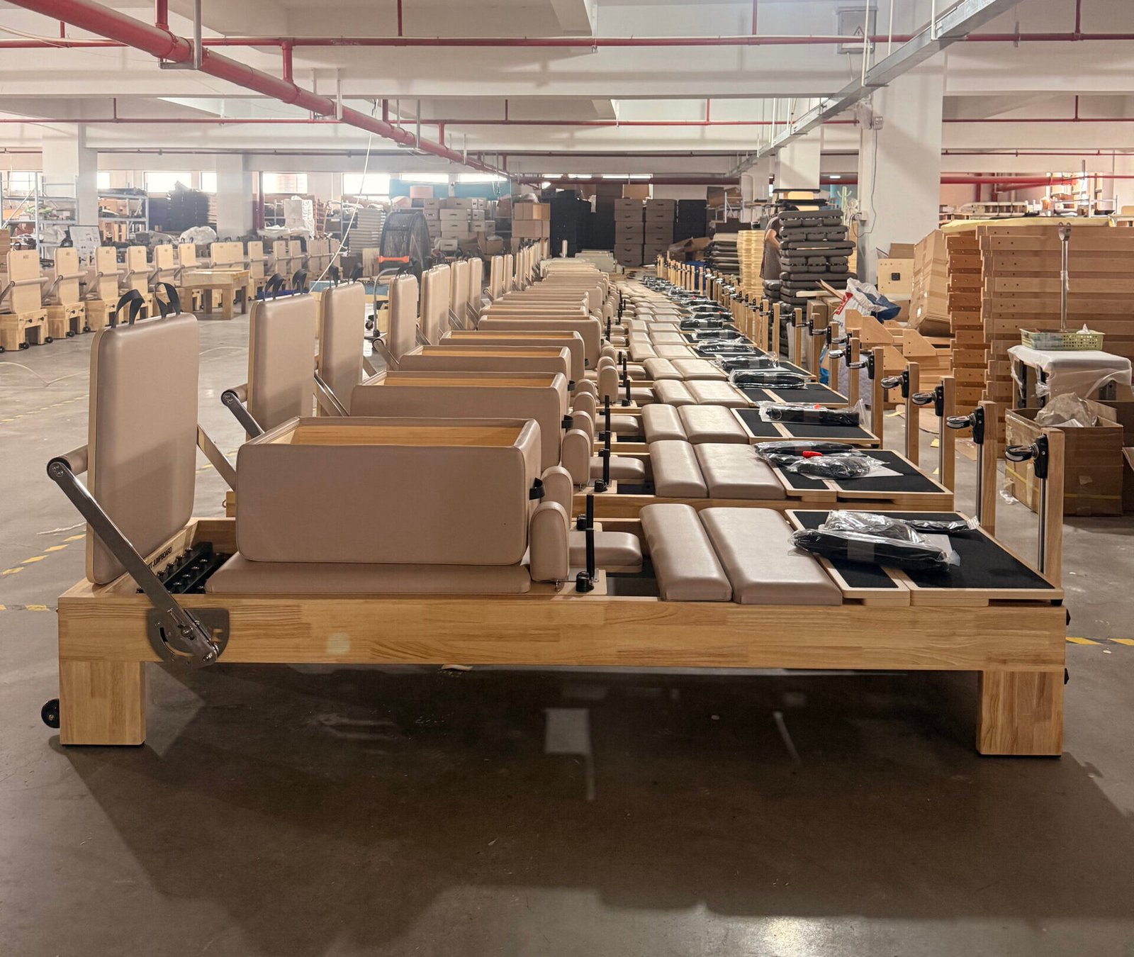 Commercial Solid Oak Wood Pilates Reformer for Studios and Distributors