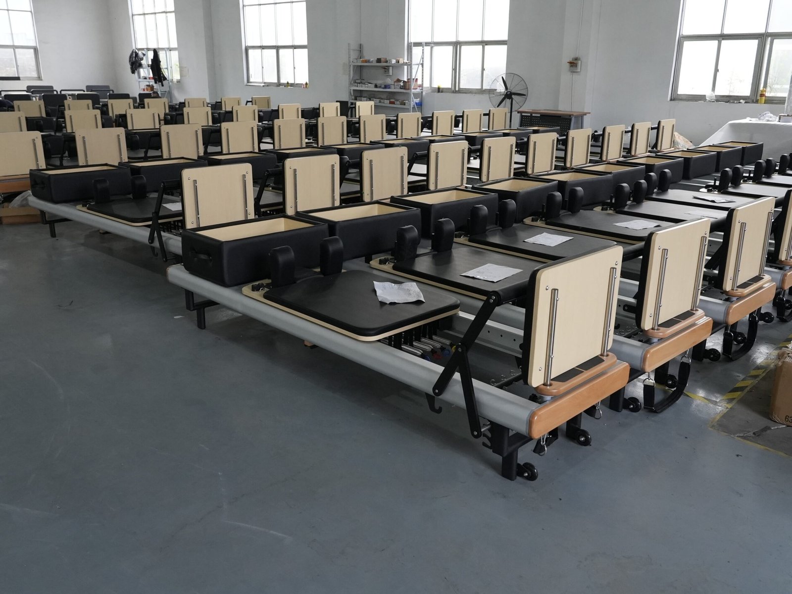 Premium White Aluminum Alloy Pilates Reformer
