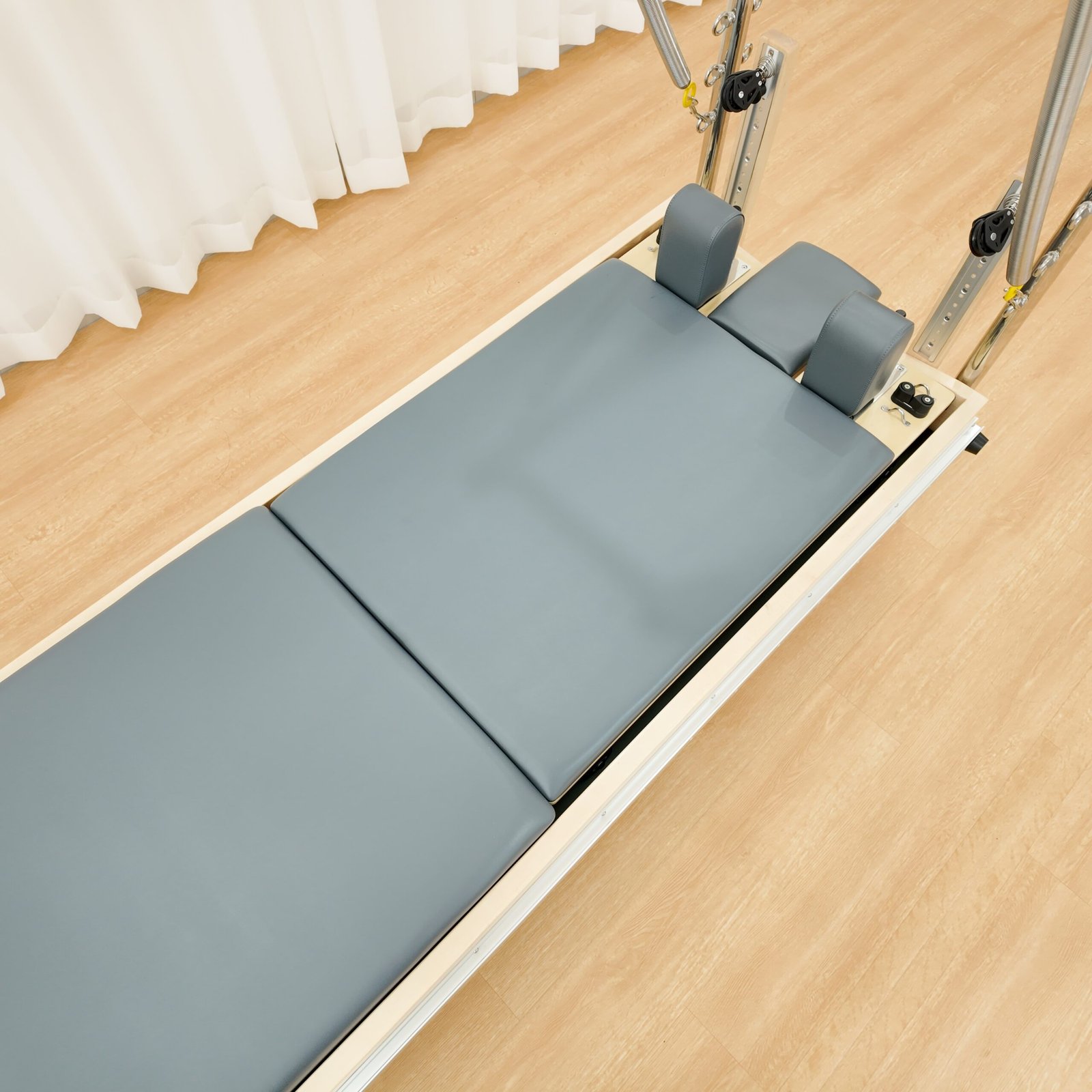 Solid Maple Wood Pilates Reformer with Half Tower for Commercial Studios