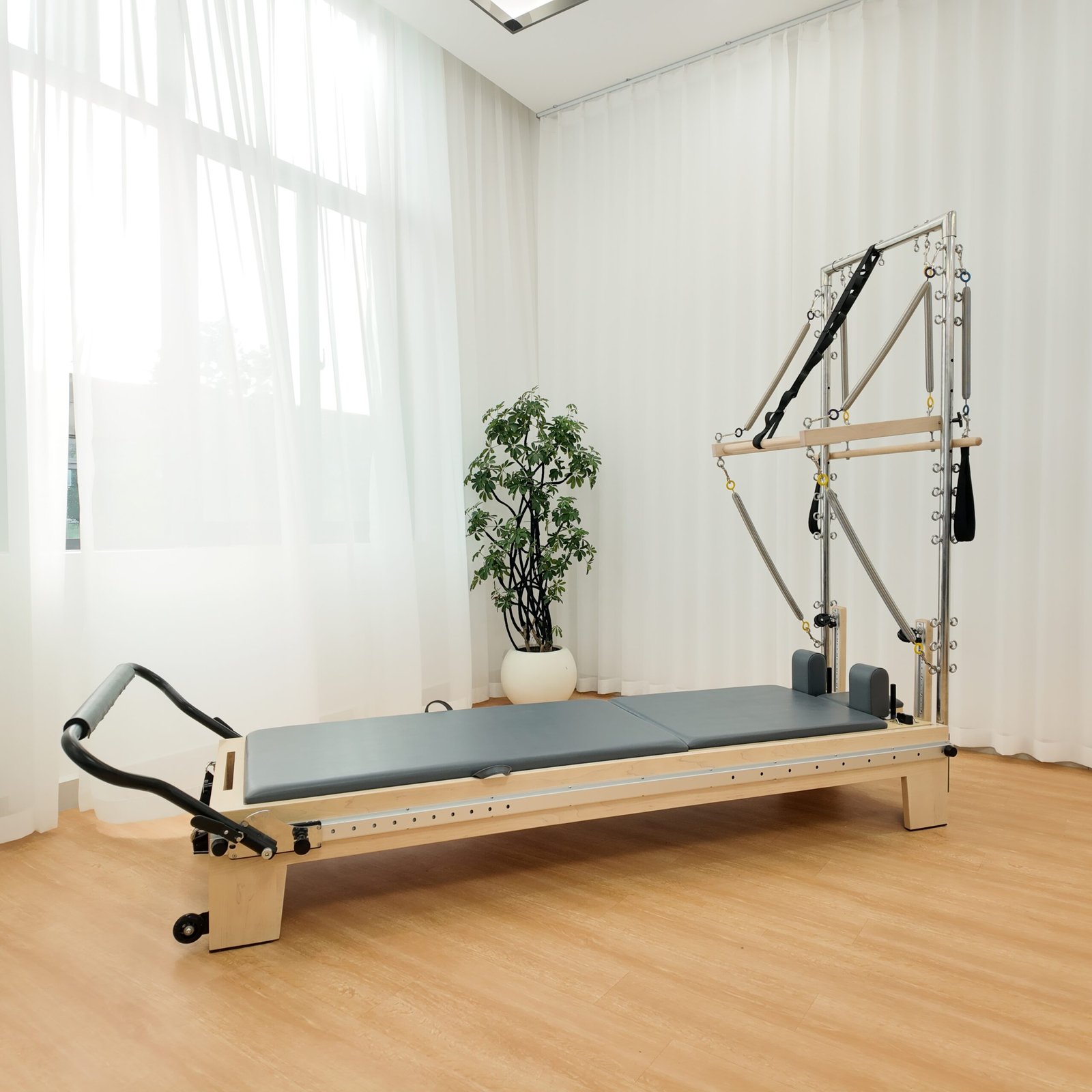 Solid Maple Wood Pilates Reformer with Half Tower for Commercial Studios