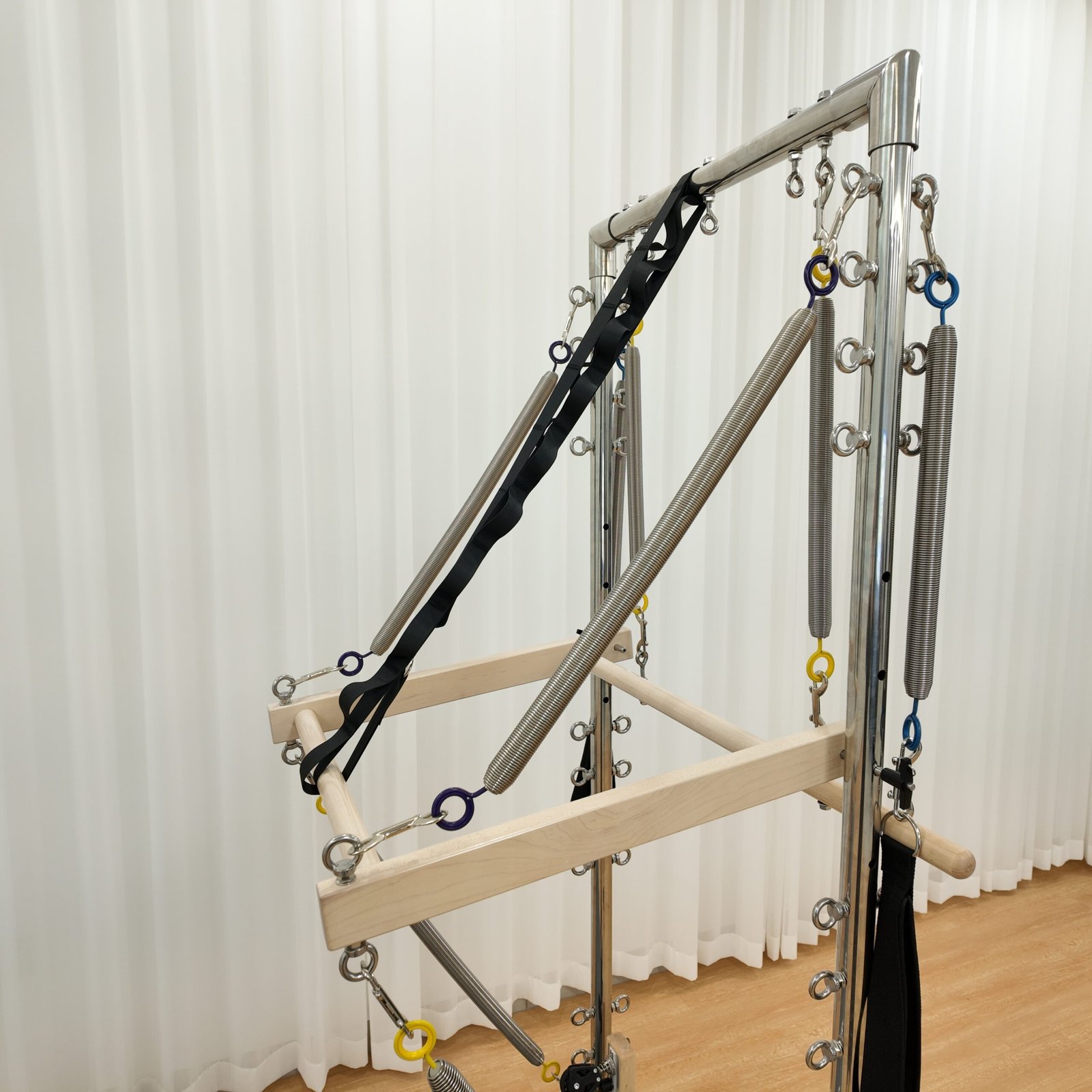 Solid Maple Wood Pilates Reformer with Half Tower for Commercial Studios